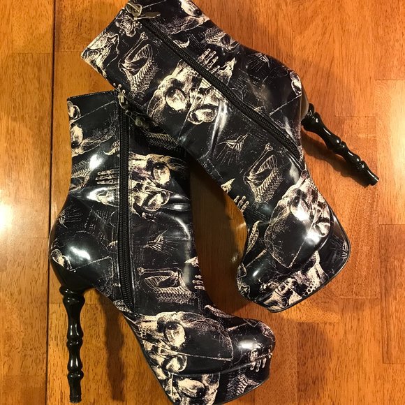 Too Fast Stiletto Boots - Picture 2 of 5